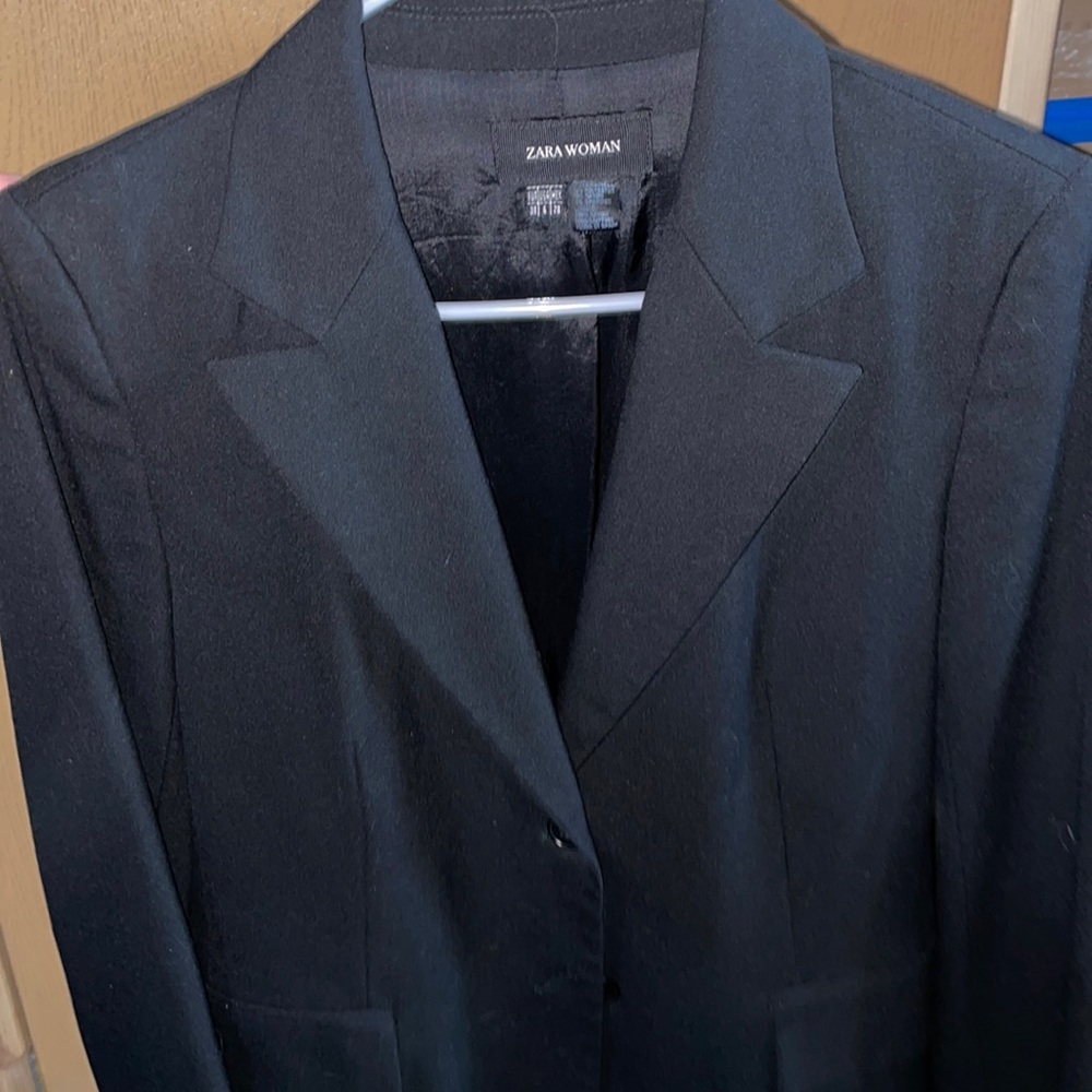 Black Zara blazer